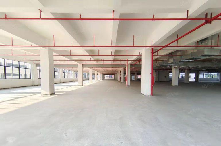 平潭全新现代厂房楼上2200平米租金10元 可分租 现成地坪