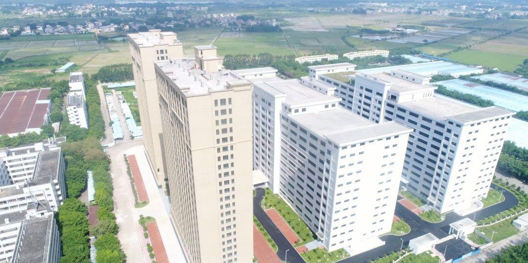 原房东不赚电费，标准厂房6200平方，长100宽30米