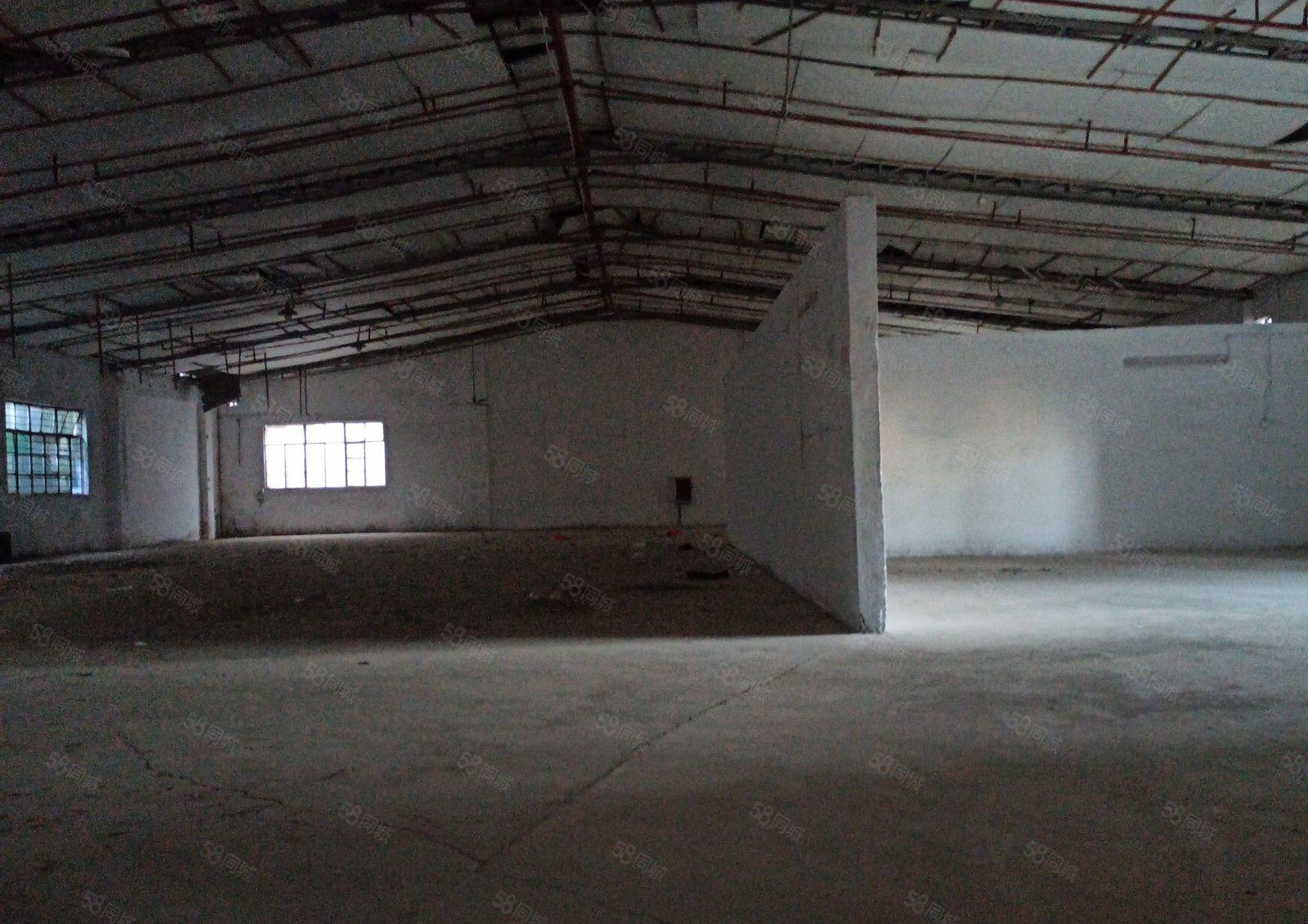 马路边可前店后厂房1600可分租800平适合家居建材证件齐全