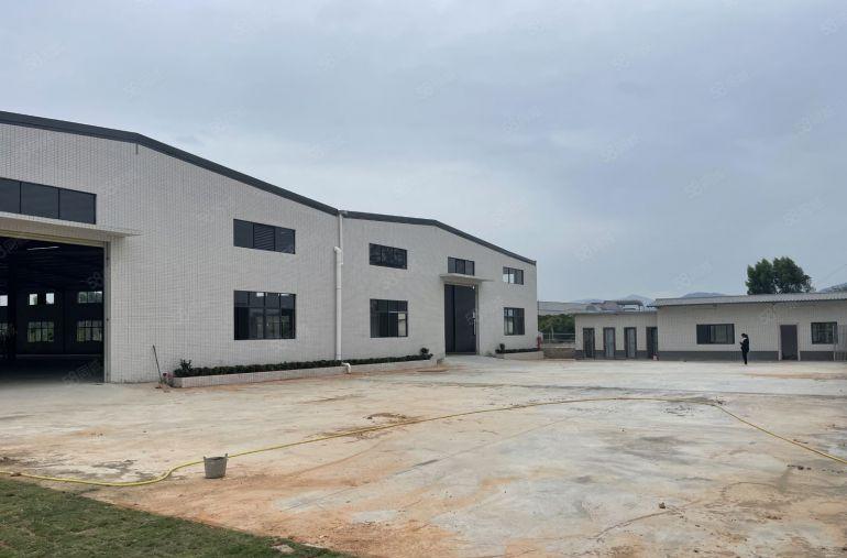 小金口独门独院钢构2000平 空地大  好进大车