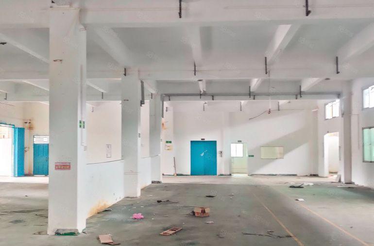 小独院厂房出租，原房东实际面积无公摊高度7米有宿舍空地大