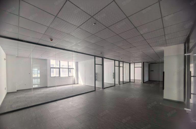 6块全包 三栋10万平全新装修厂房免租期三个月 500平起租