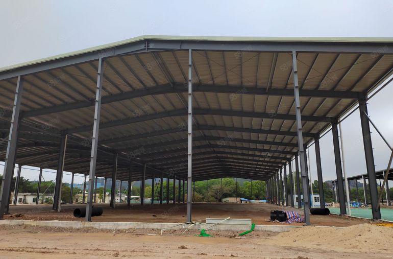 惠城区  在建单一层钢结构厂房11000平米，滴水9米~~