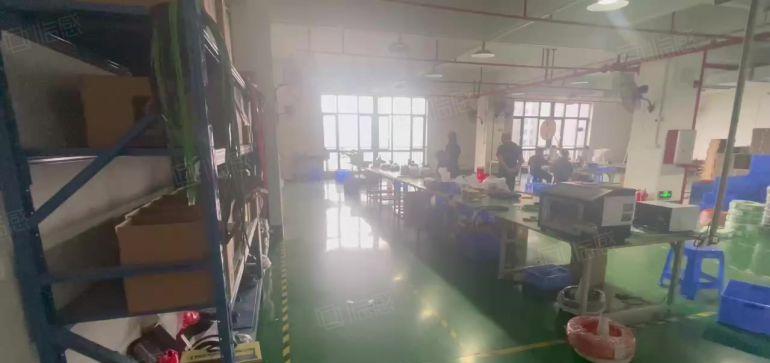 马安400平方电子厂房出租，刷好地坪漆，隔好办公室