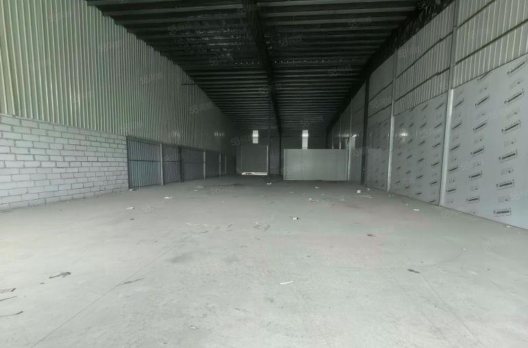 马安新空出独门独院600平钢构厂房，带超大硬化空地