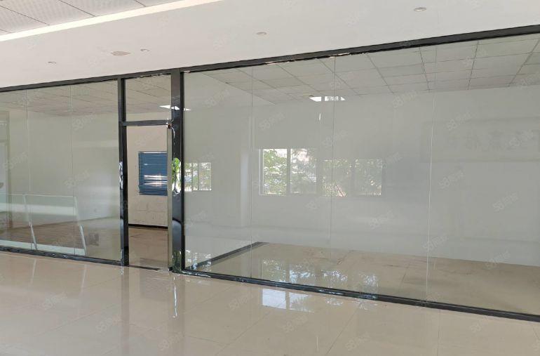 三栋现成装修一楼1650平，证件齐全，好招工