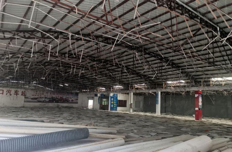 水口中心地段龙湖大道边，1000平米5000平米可分租