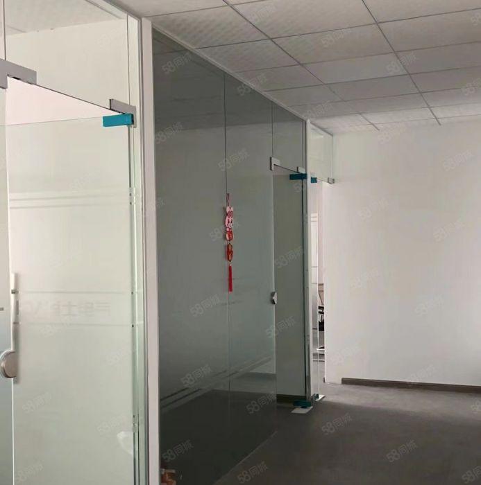 精装修无尘车间！小金口原房东园区厂房3楼1250平低价出租