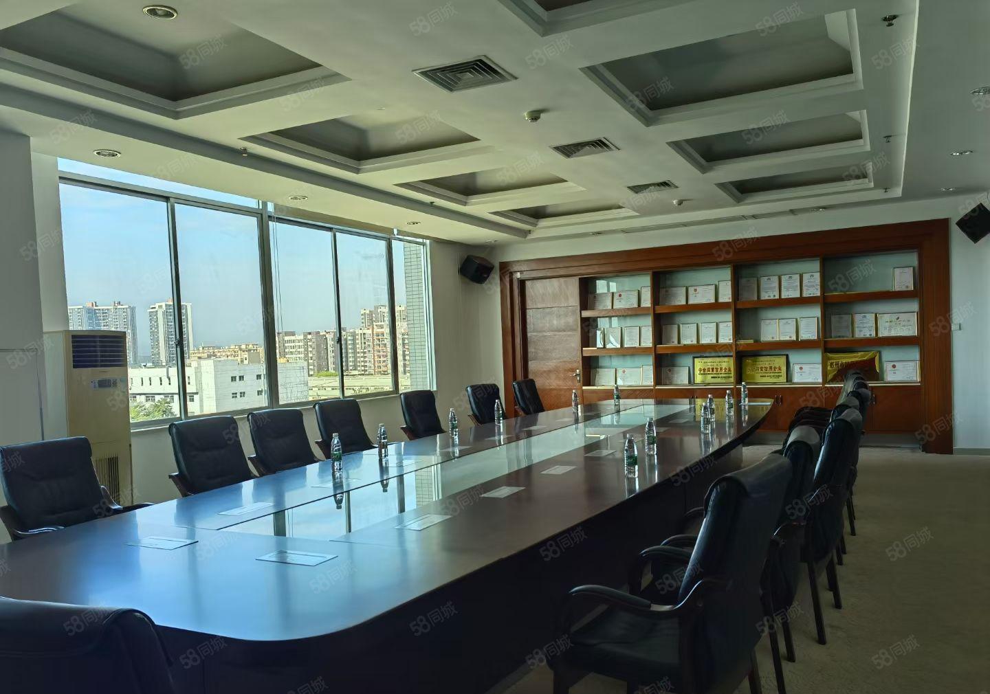 三栋数码园花园式一楼标准厂房1600平方带装修出租