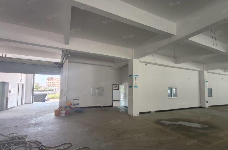 三栋数码园北区一楼标准厂房1650平米带装修出租，价格实惠