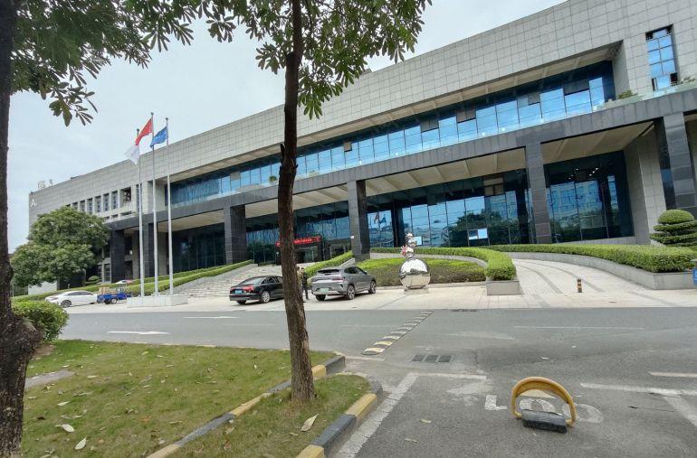 8块东江高新科技开发区楼上现成装修1500平办公室厂房出租！