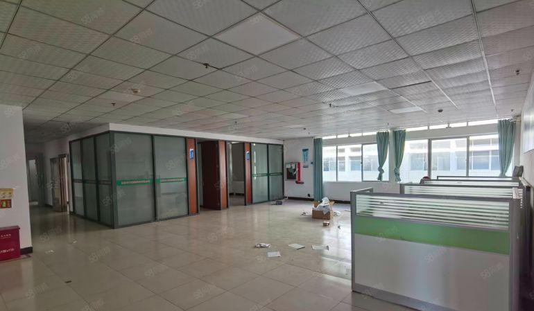 三栋数码园工业区二楼1300平方现成水电 租金10元