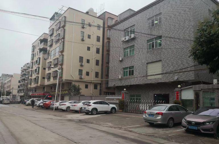 马安新乐四楼900平米厂房招租