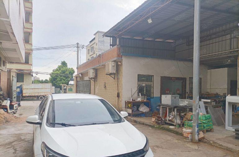 小金，两套独院1000平和1200平，位置好，空地大~~~~