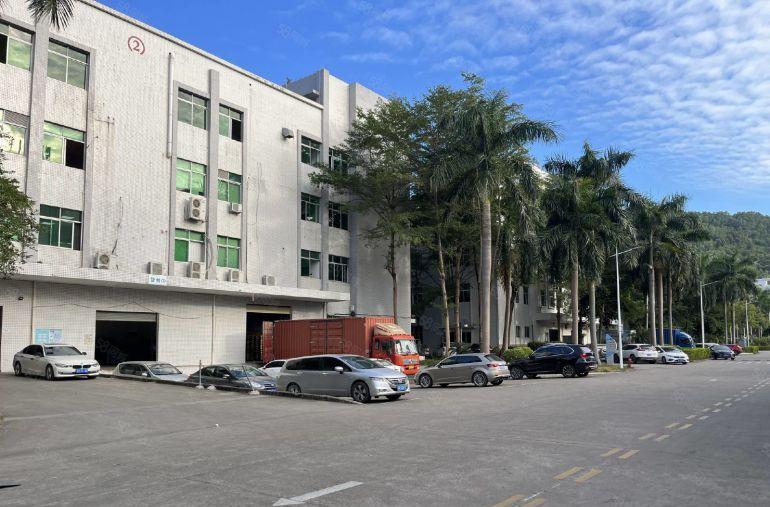 水口镇中心工业区楼上现成装修1500平办公仓库厂房低价出租