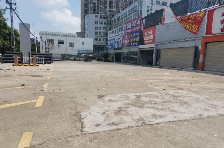 水口中心地段龙湖大道边，1000平米5000平米可分租