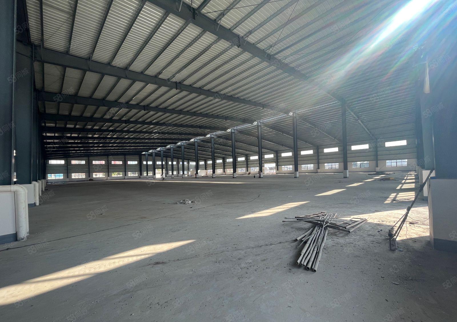 马安滴水9米全新钢构，12500平方可分租，空地大，交通便利