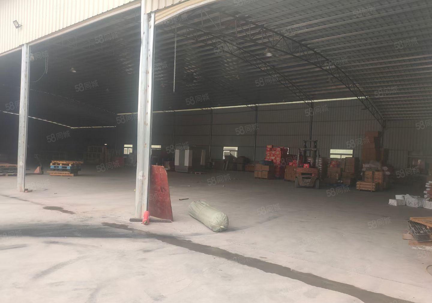 江北单层钢构1千2800平米，带超大空地，独立门院出租