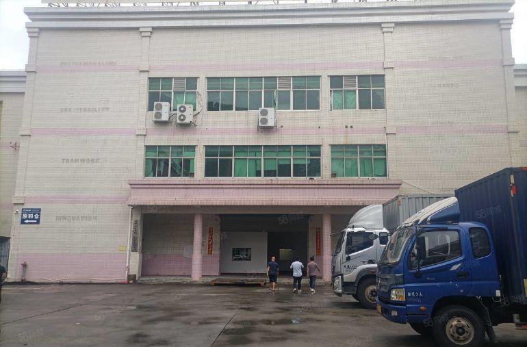 ~~~~~龙湖中心厂房2楼1800平~~~直租~~~~~~~