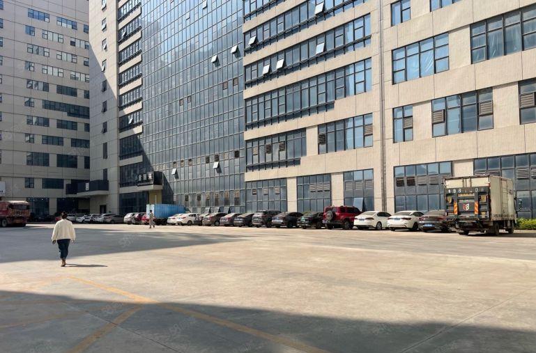 三栋数码园新出楼上现成装修600平办公仓库厂房出租