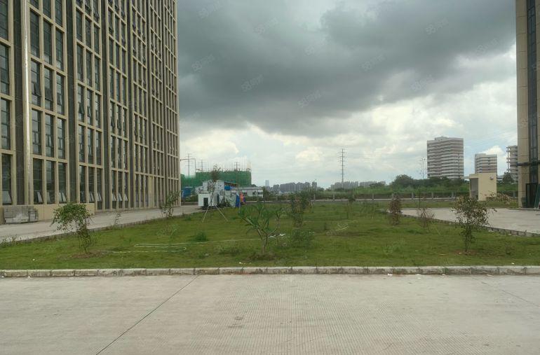 惠州秋长新塘花园式红本厂房32000平可分租2200平整层