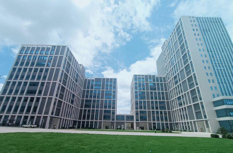 8块原房东1000平带装修厂房主线到车间刻个办公室