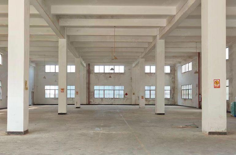 惠阳秋长原房东独栋厂房2620平，现成精装办公室，水电齐全