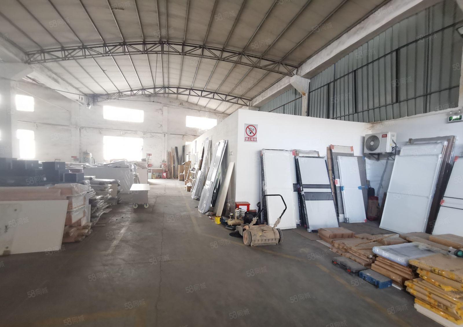 红本钢结构滴水8米厂房出租