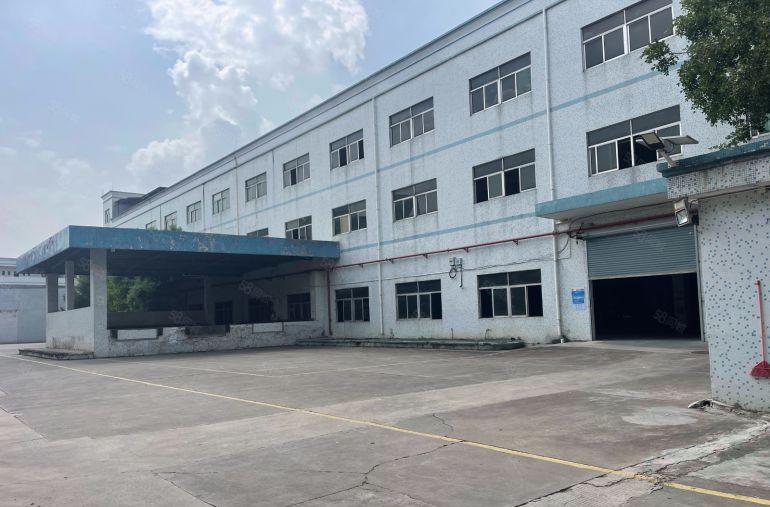 9元三层独院！镇隆万里工业区4500平厂房仓库低价出租可分租