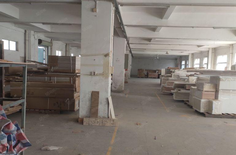 新圩长布高速口国道边一楼500平方出租现成办公室带水电