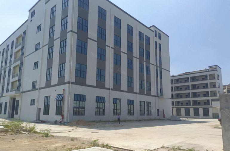 惠州镇隆高速出口附近全新红本标准厂房27000平米低价出租