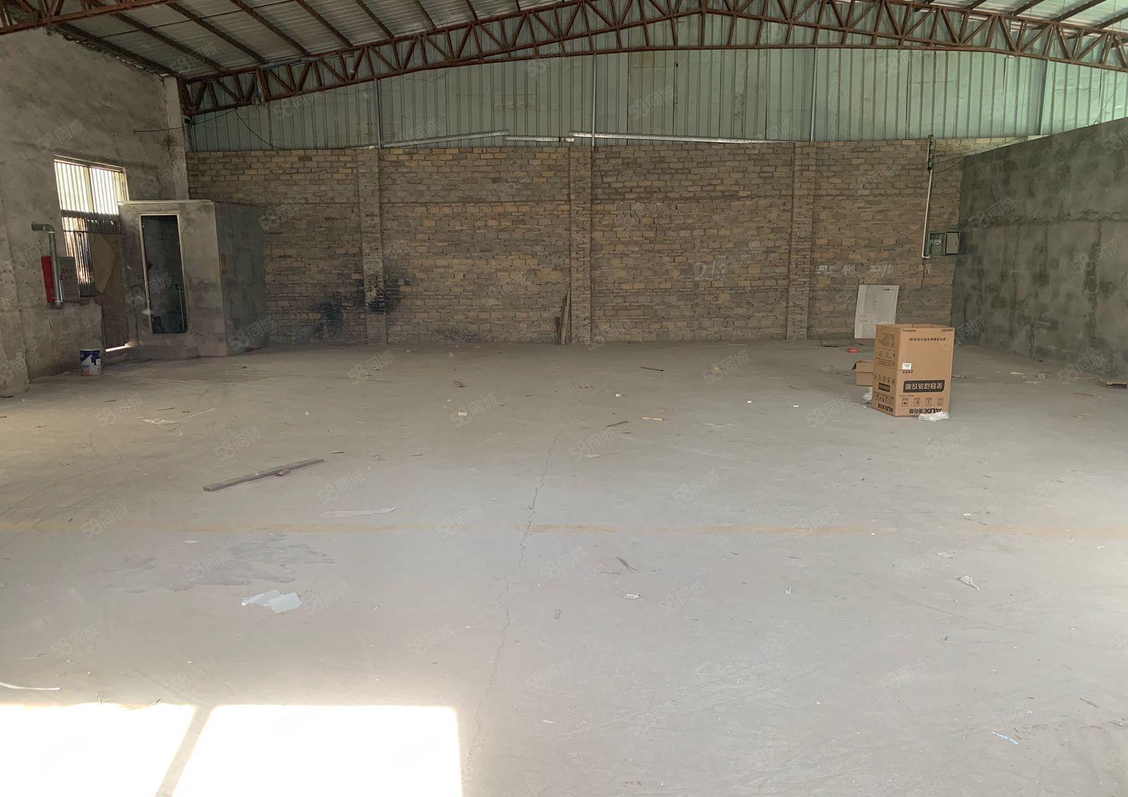 紧临深圳 原房东实际面积出租 500平  车辆进出方便