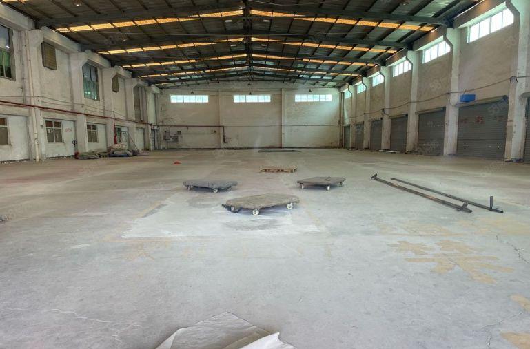 秋长白石工业区1800平单一层厂房仓库低价出租层高8米