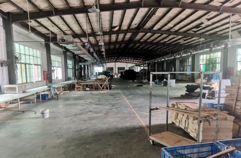 惠阳秋长靠近新圩滴水6米原房东独院钢构2400平带空地低价租