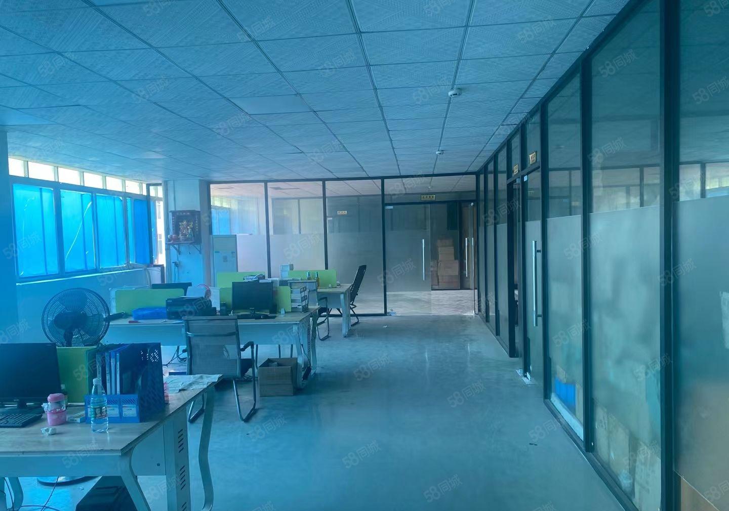 惠阳区秋长镇工业园区新出标准厂房4楼2000平米现成装修出租