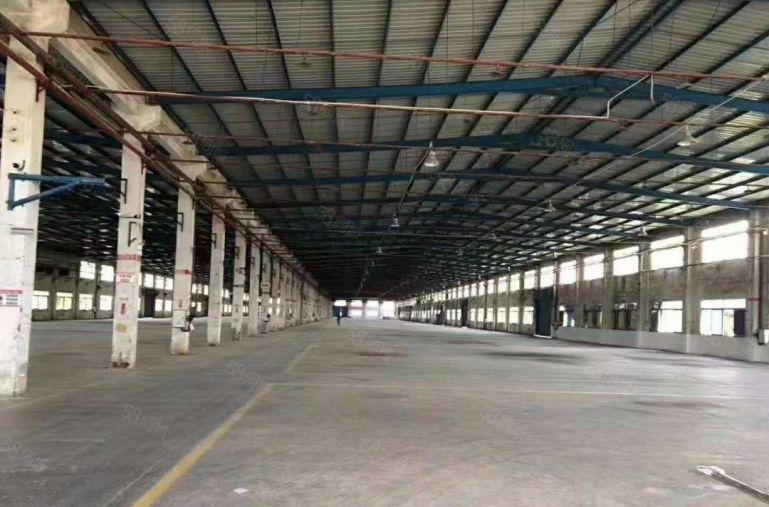 临深大型物流仓库带卸货平台 超大空地  砖墙到顶厂房出租