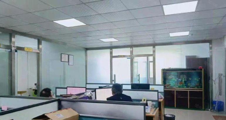 业主急租 新圩长布工业区12号二楼800带装修厂房出租