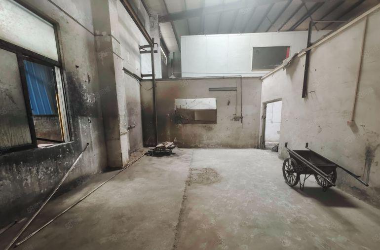 东风独栋1200平钢结构厂房