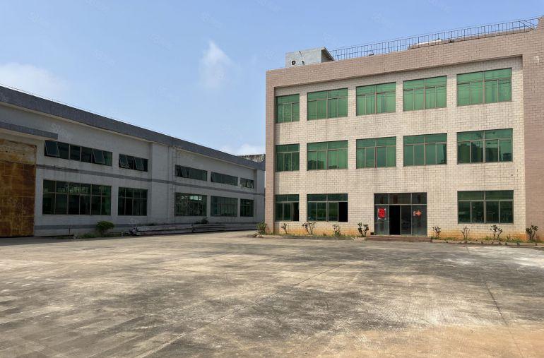 11块！新圩2600平原房东独门独院厂房仓库出租空地大可分租