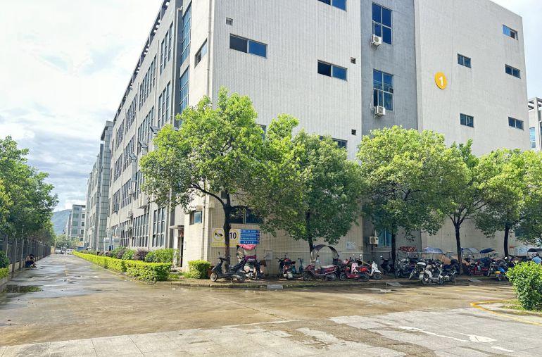 8块新圩4000平一层原房东红本厂房仓库出租分租整租