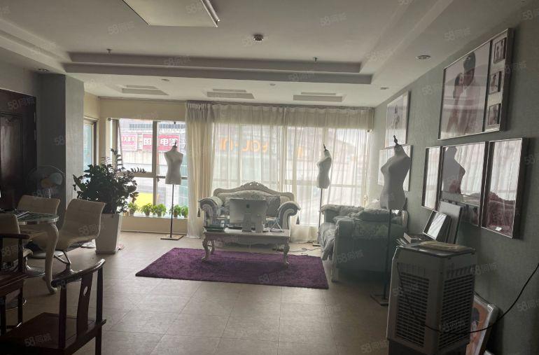 电商好地方  现成装修  配有6台空调