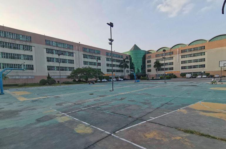 10块新圩独院厂房出租两万平可分租仓库出租空地大