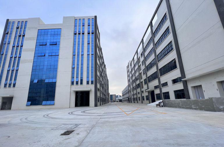 7元起惠州新圩原房东标准厂房5000平厂房出租带装修可分租