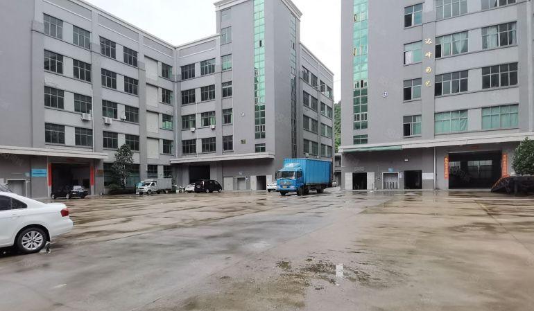 镇隆原房东2楼1380平厂房出租带办公室装修地坪漆水电现成