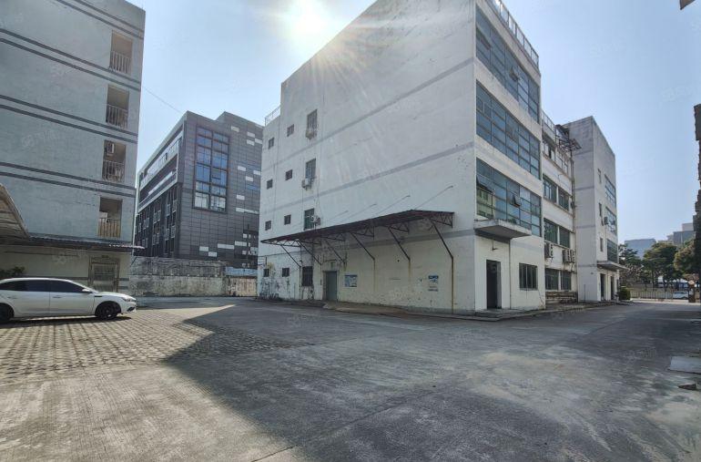 10块！秋长原房东1楼2楼1000平家具喷油厂房仓库出租