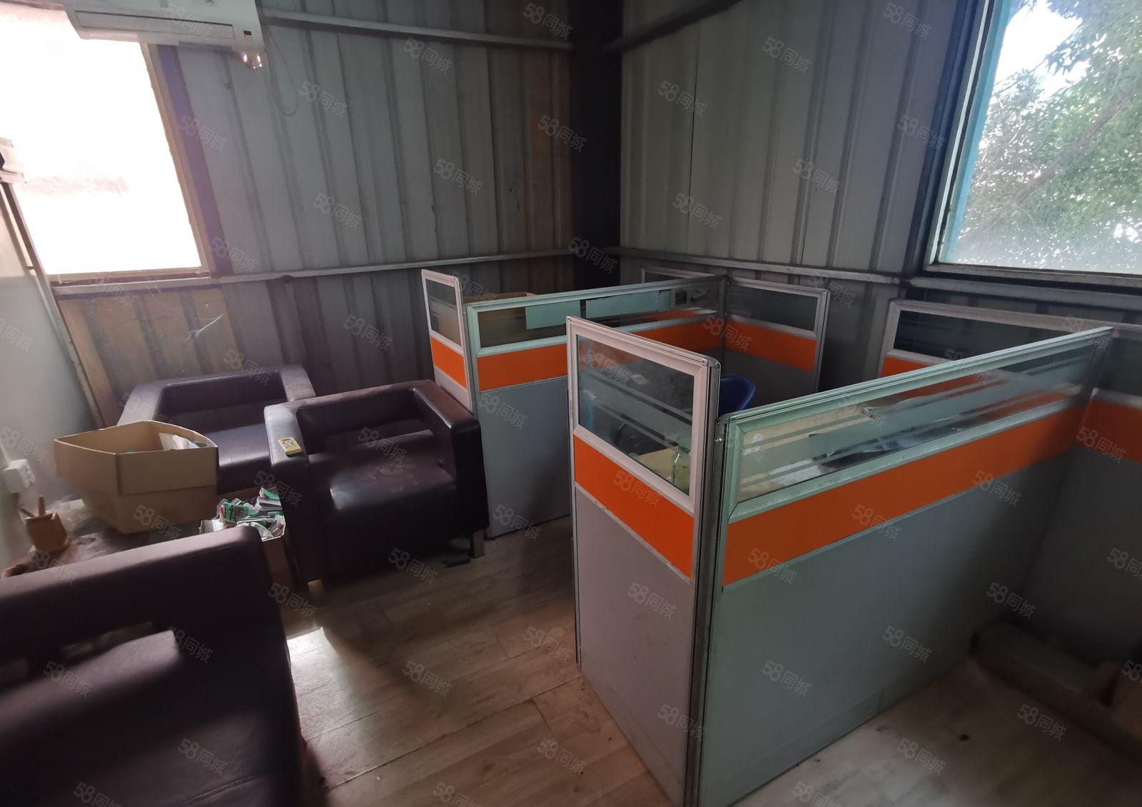 红本钢结构滴水8米厂房出租