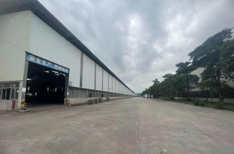 重工业滴水14米长度180米航车9部可架30吨空地1万方