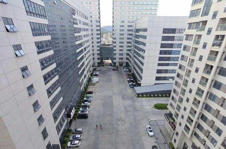 9块！高新工业园厂房出租带装修3200平电梯3吨带电商办公室