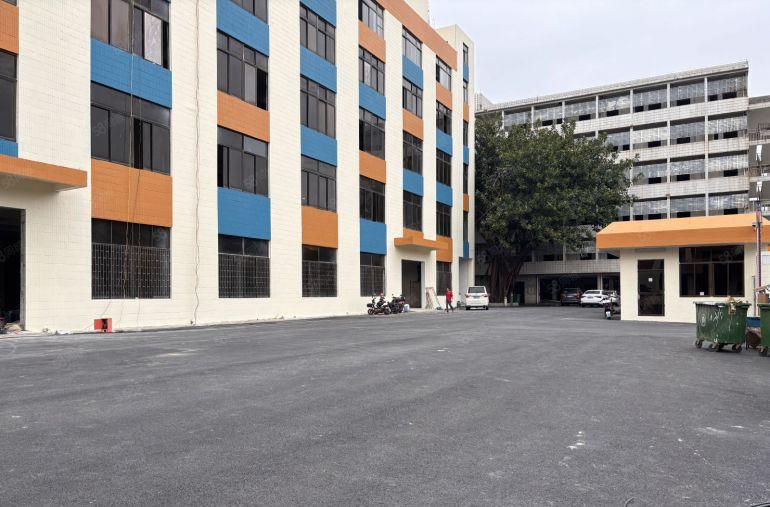 淡水中心区，大小面积均可分租，包隔墙，带装修厂房仓库出租