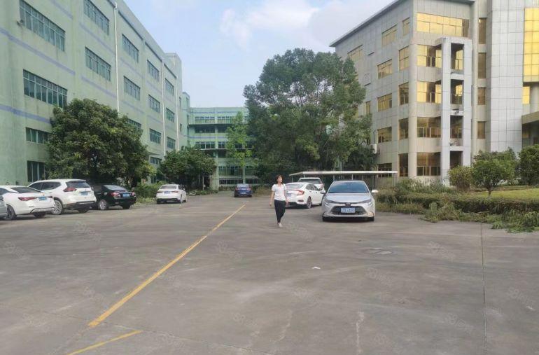 14元一方！秋长白石1500平一楼6.5米厂房仓库低价出租